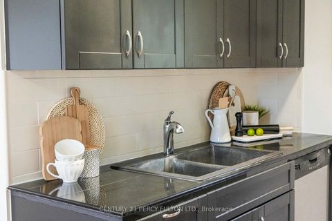 Photo 21 at 925 Harmony Road N, Pinecrest, Oshawa