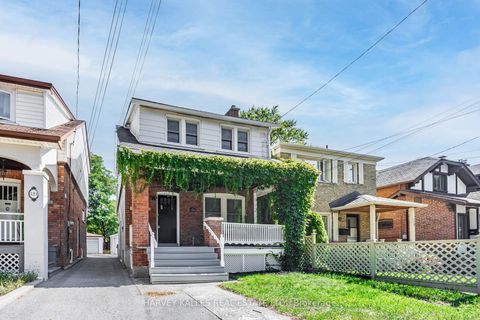Photo 1 at 121 Blantyre Avenue, Cliffside, Toronto