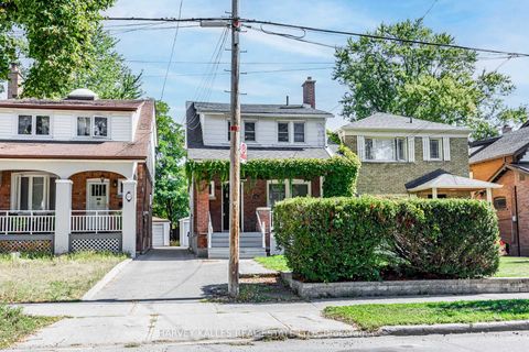 Photo 2 at 121 Blantyre Avenue, Cliffside, Toronto