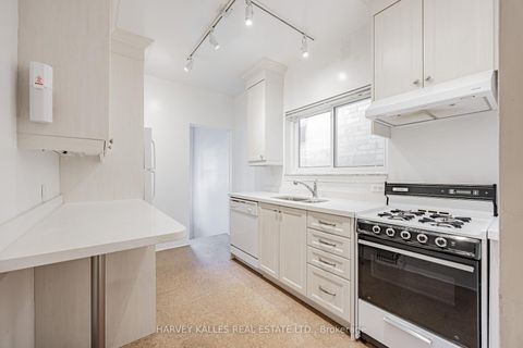 Photo 3 at 121 Blantyre Avenue, Cliffside, Toronto