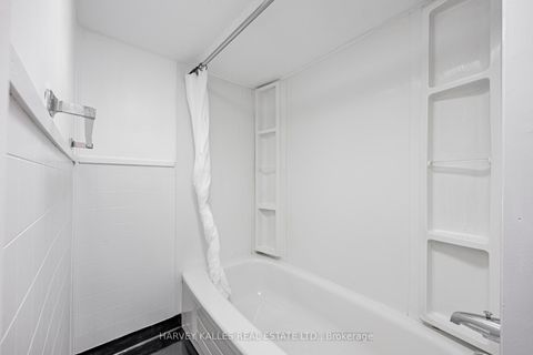 Photo 8 at 121 Blantyre Avenue, Cliffside, Toronto Photo 8 at 121 Blantyre Avenue, Cliffside, Toronto