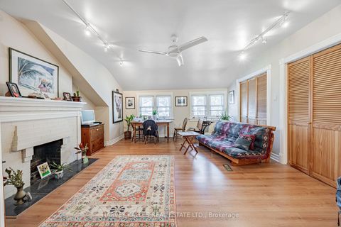 Photo 13 at 121 Blantyre Avenue, Cliffside, Toronto