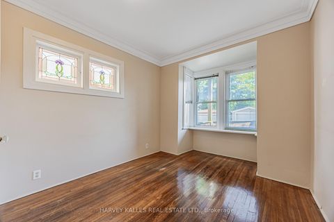 Photo 22 at 121 Blantyre Avenue, Cliffside, Toronto