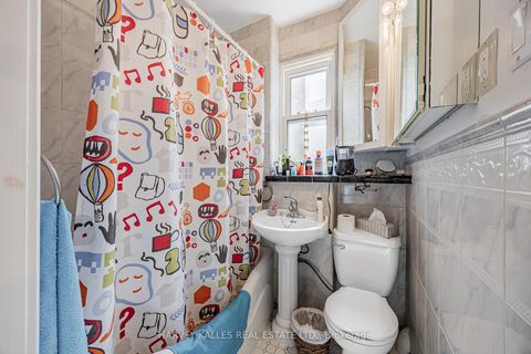 Photo 27 at 121 Blantyre Avenue, Cliffside, Toronto