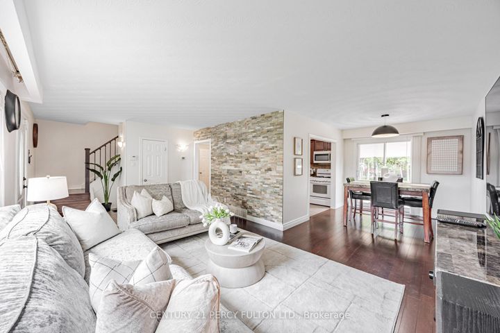 Photo 6 at 904 Somerville Street, Centennial, Oshawa