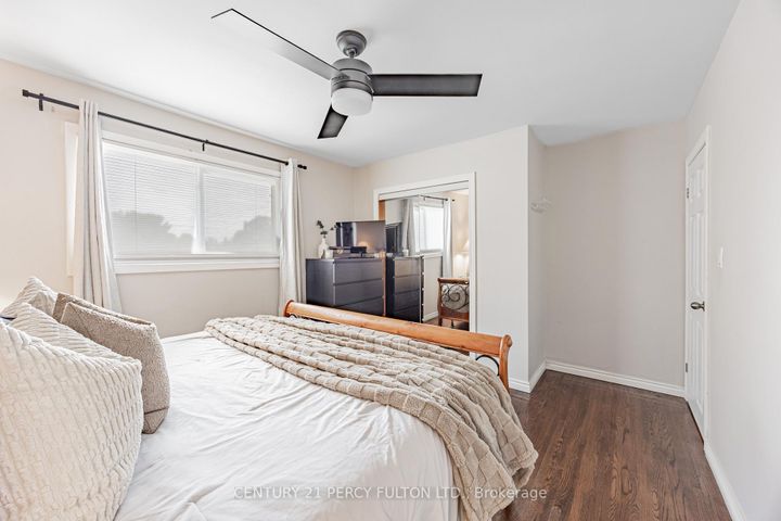 Photo 18 at 904 Somerville Street, Centennial, Oshawa