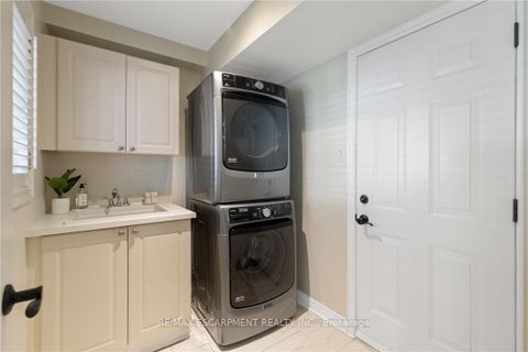 Photo 5 at 126 Brant Street, CO Central, Oakville