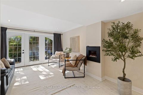 Photo 7 at 126 Brant Street, CO Central, Oakville