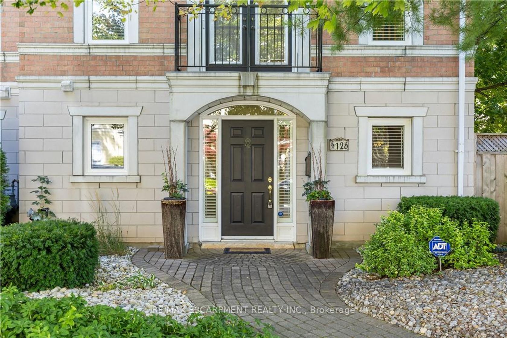 126 Brant Street, CO Central, Oakville 