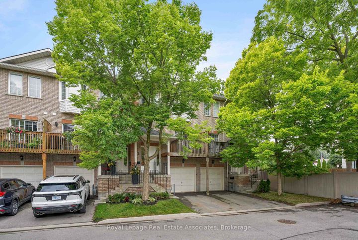 Photo 1 at 32 - 1130 Cawthra Road, Mineola, Mississauga