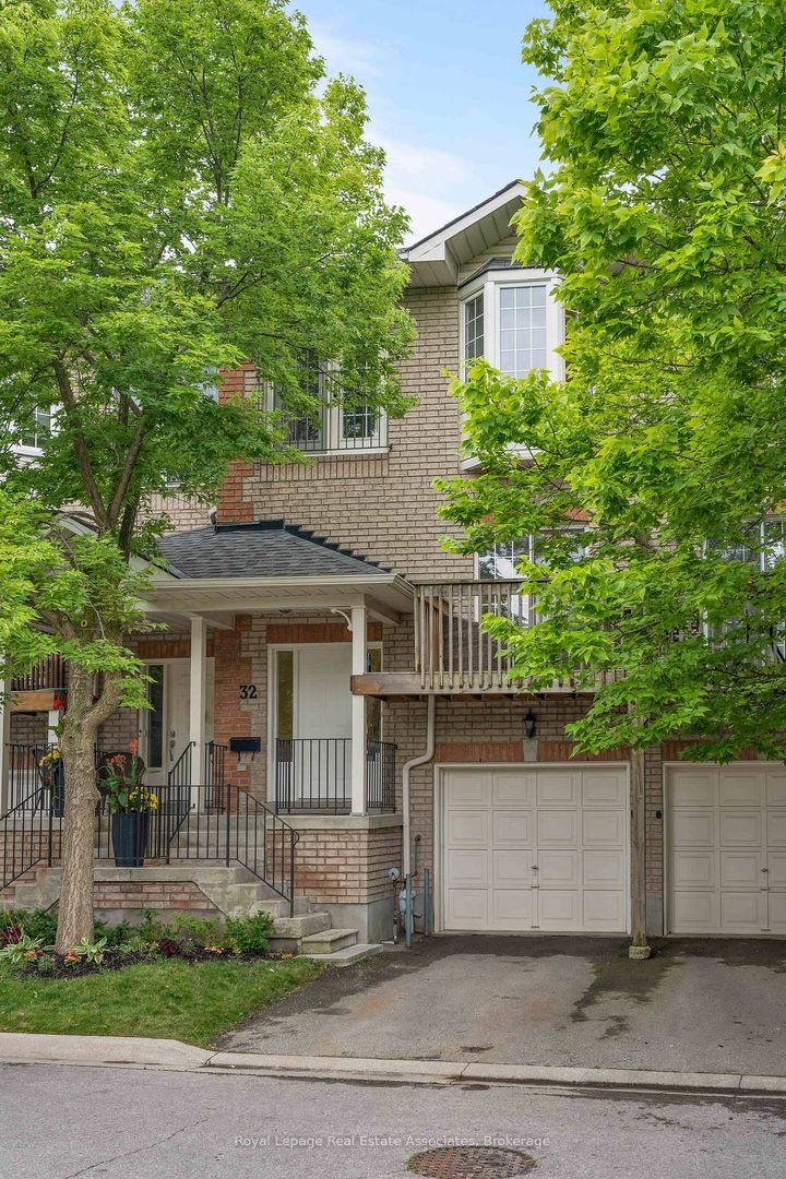 Photo 2 at 32 - 1130 Cawthra Road, Mineola, Mississauga