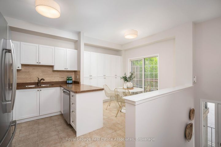 Photo 3 at 32 - 1130 Cawthra Road, Mineola, Mississauga