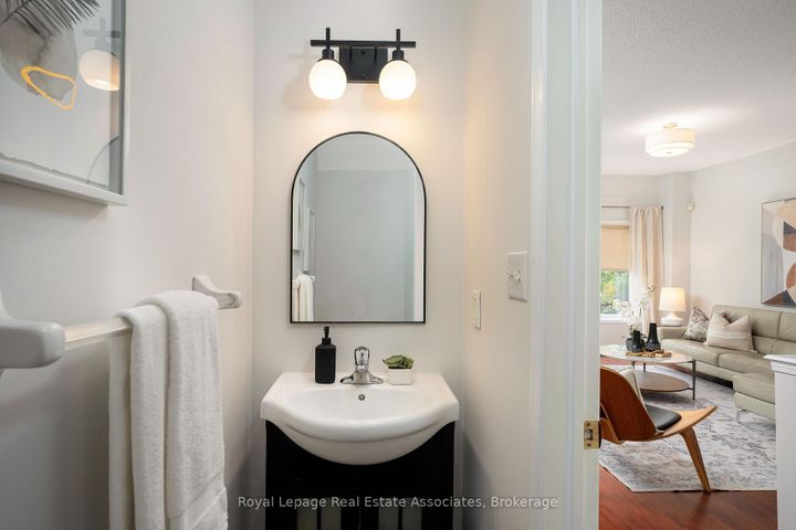 Photo 25 at 32 - 1130 Cawthra Road, Mineola, Mississauga