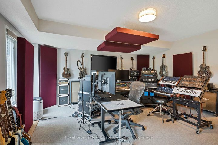 Photo 35 at 32 - 1130 Cawthra Road, Mineola, Mississauga