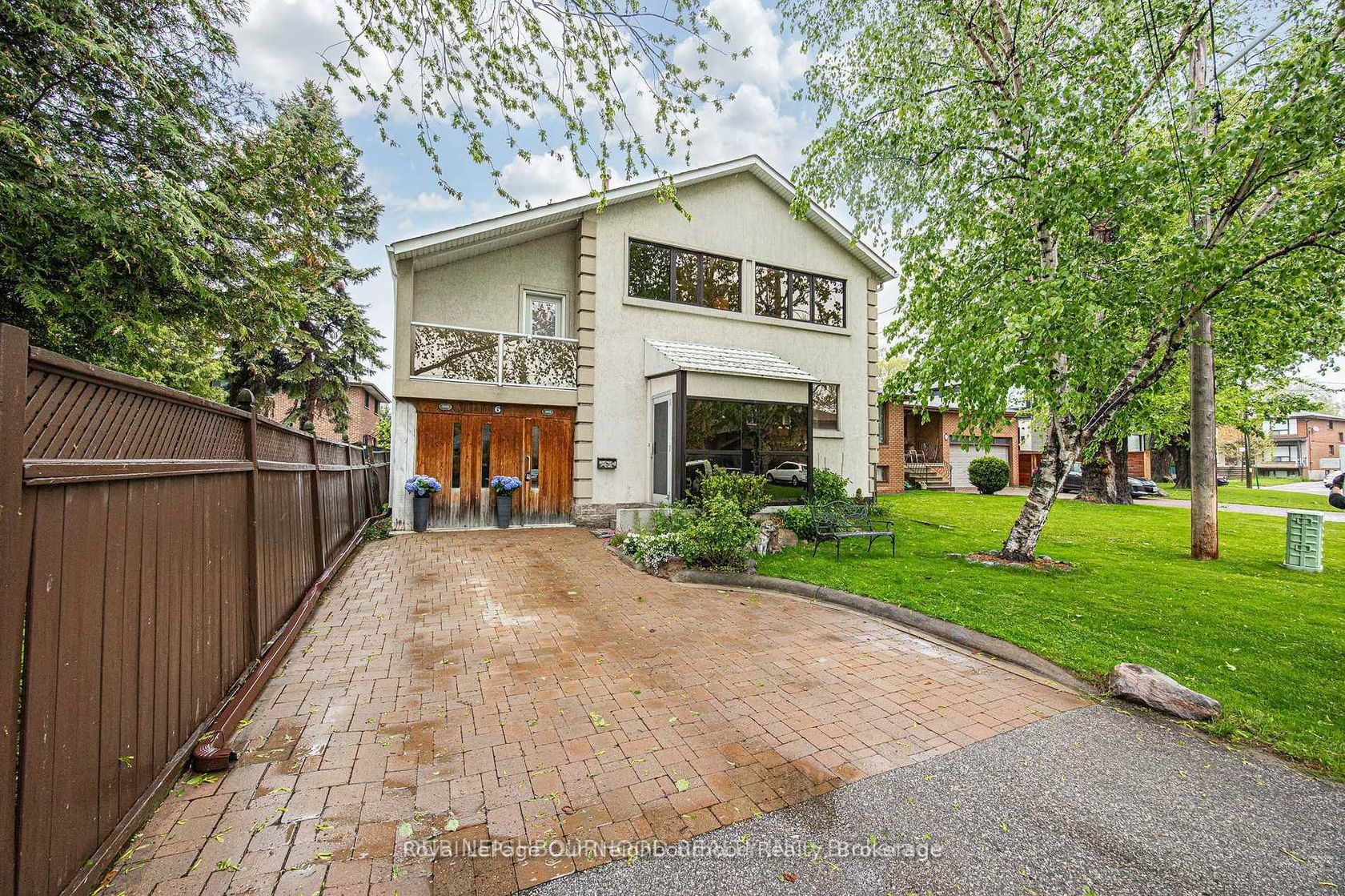 6 Enfield Avenue, Alderwood, Toronto 
