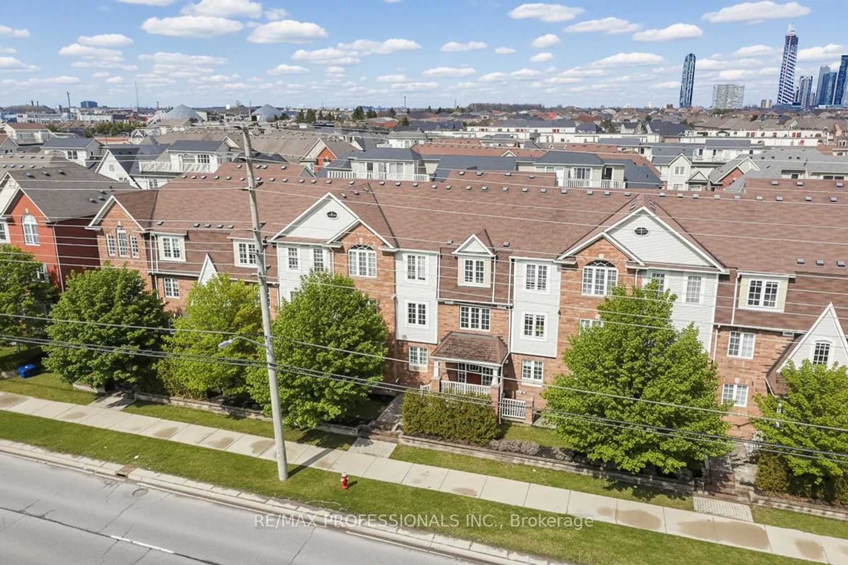 4 - 619 Dundas Street W, Cooksville, Mississauga 
