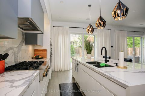 Photo 10 at 36 Burrows Avenue, City Centre West, Toronto