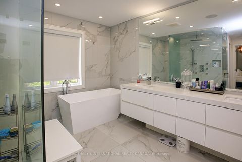Photo 19 at 36 Burrows Avenue, City Centre West, Toronto