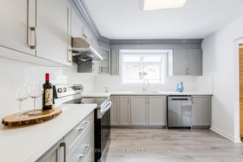 Photo 12 at 127 Freshmeadow Drive, Hillcrest Village, Toronto