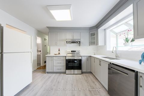 Photo 14 at 127 Freshmeadow Drive, Hillcrest Village, Toronto