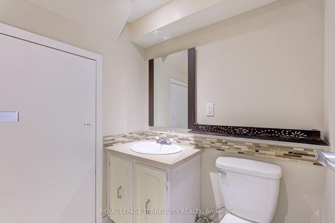 Photo 32 at 76 English Ivy Way, Steeles, Toronto