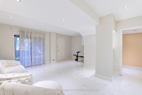 Photo 34 at 76 English Ivy Way, Steeles, Toronto