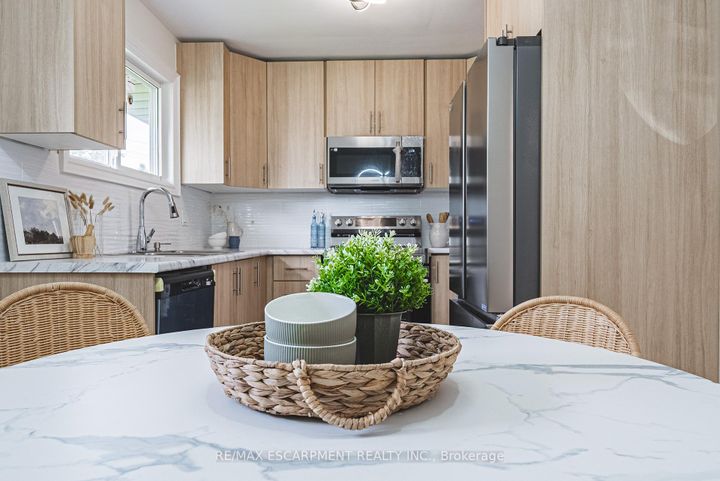 Photo 9 at 131 Welbourn Drive, Balfour, Hamilton