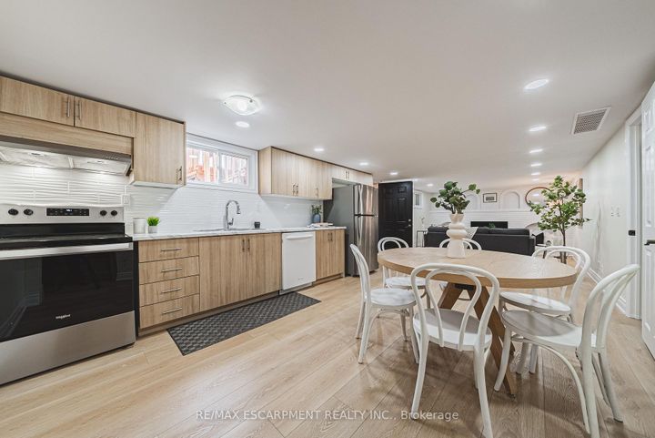 Photo 22 at 131 Welbourn Drive, Balfour, Hamilton