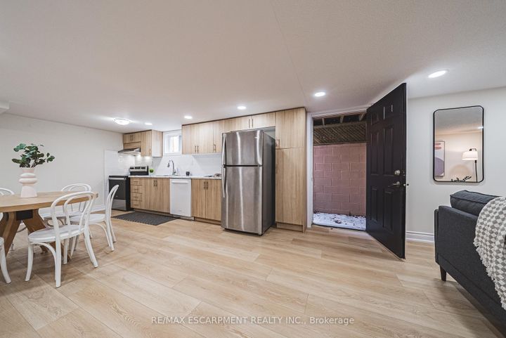 Photo 25 at 131 Welbourn Drive, Balfour, Hamilton
