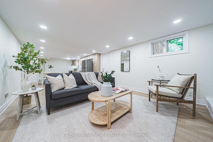 Photo 27 at 131 Welbourn Drive, Balfour, Hamilton