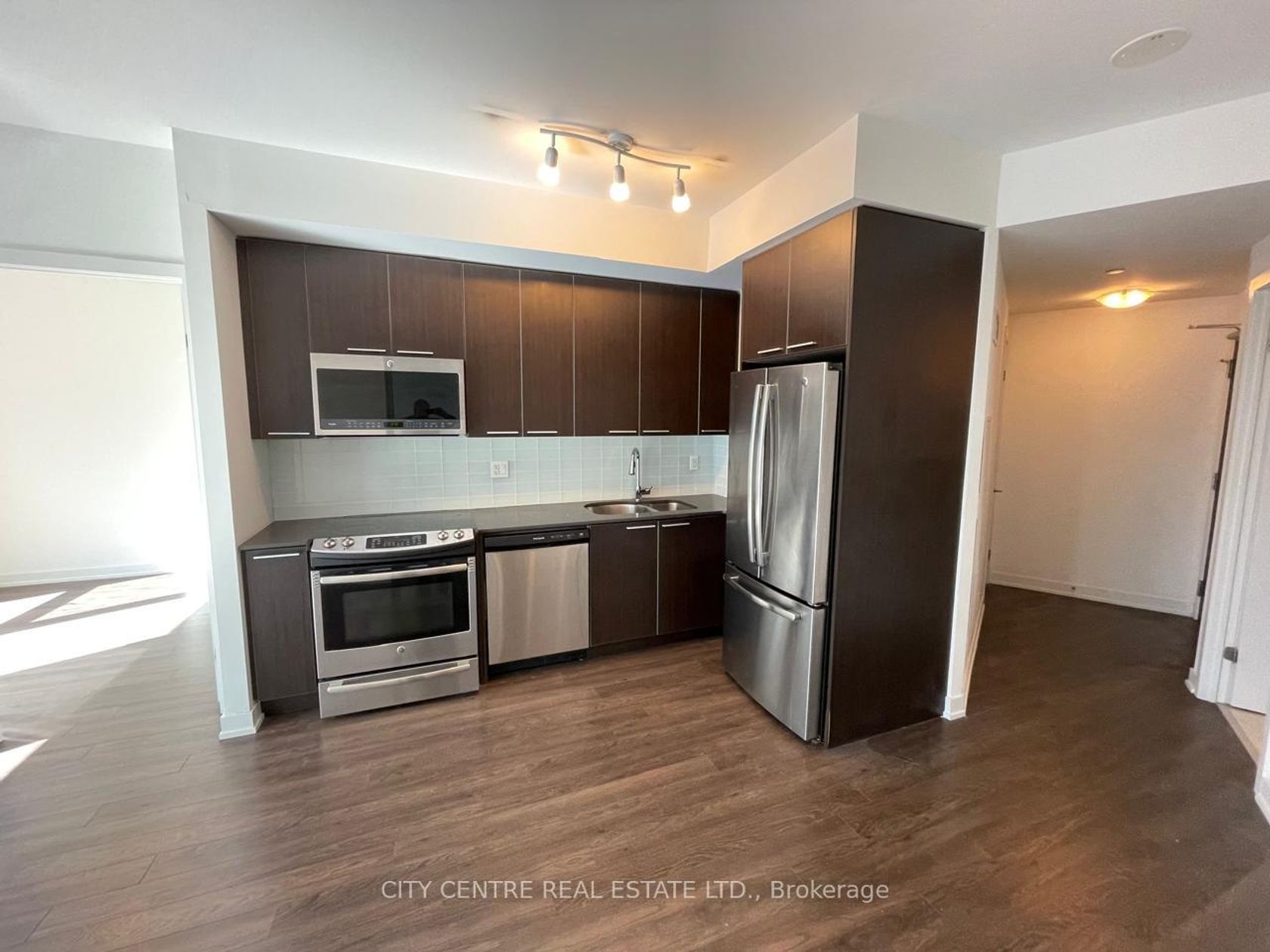 522 - 10 Park Lawn Road, Mimico, Toronto 