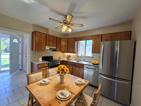 Photo 3 at 15 Princemere Crescent, Maryvale, Toronto Photo 3 at 15 Princemere Crescent, Maryvale, Toronto