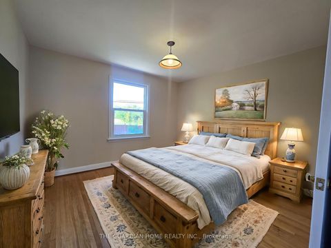 Photo 5 at 15 Princemere Crescent, Maryvale, Toronto