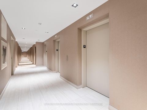 Photo 4 at 1607 - 10 Honeycrisp Crescent, Vaughan Corporate Centre, Vaughan