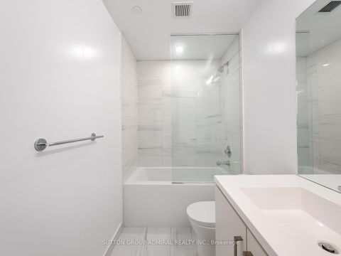 Photo 13 at 1607 - 10 Honeycrisp Crescent, Vaughan Corporate Centre, Vaughan