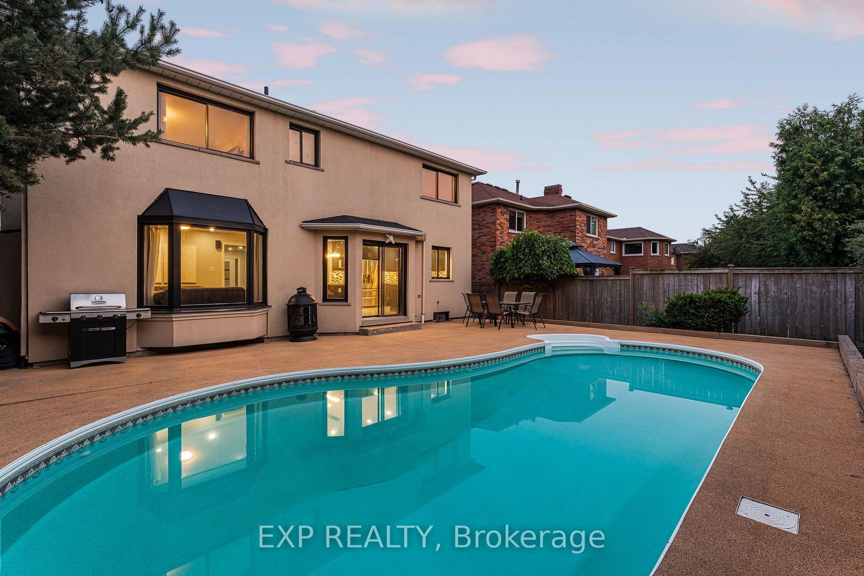 1221 Creekside Drive, WC Wedgewood Creek, Oakville 