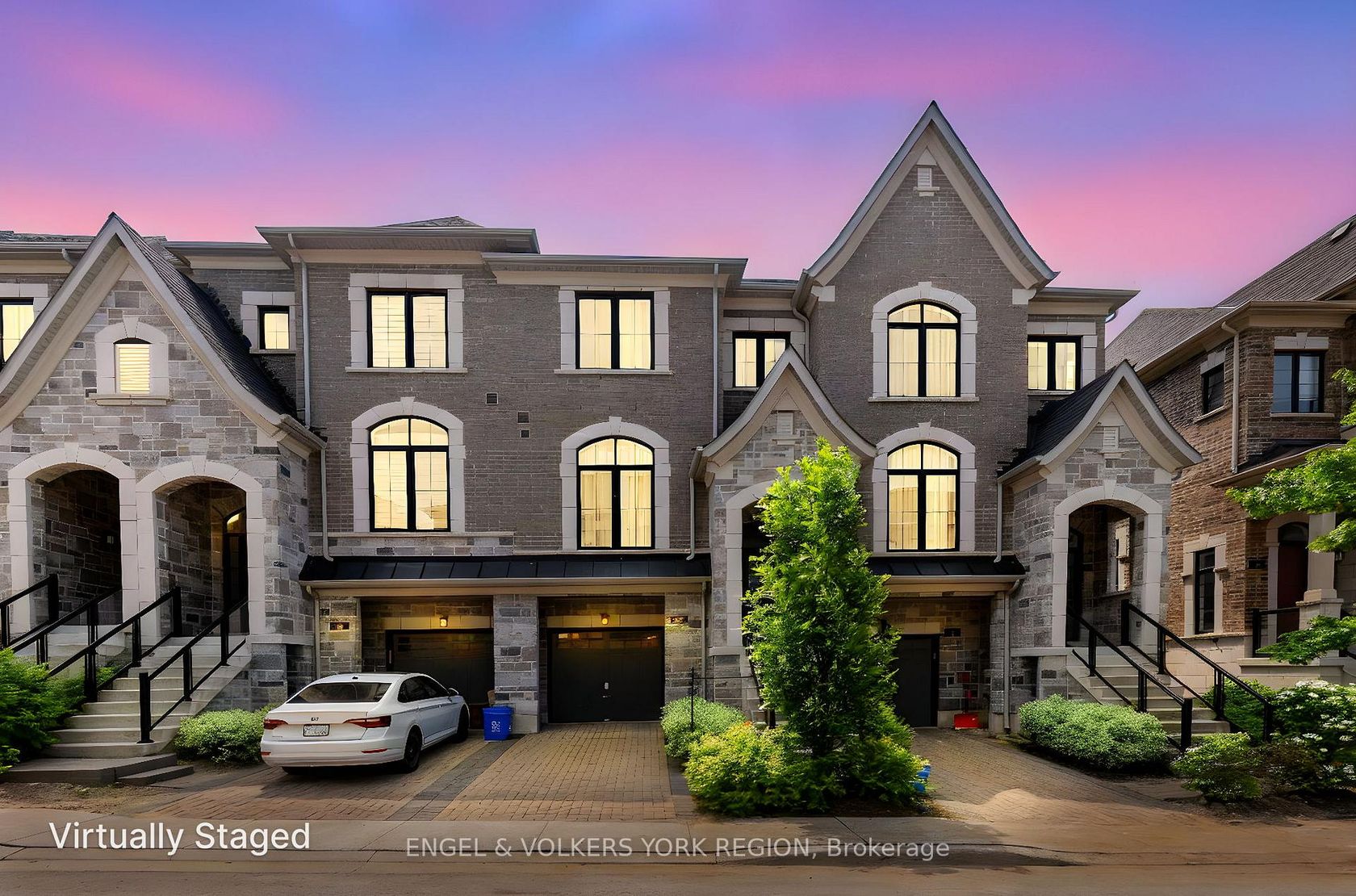 29 Nardini Lane N, South Richvale, Richmond Hill photo 1