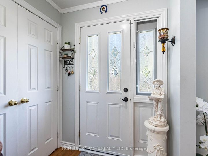 Photo 3 at 64 Geneva Crescent, Northgate, Brampton