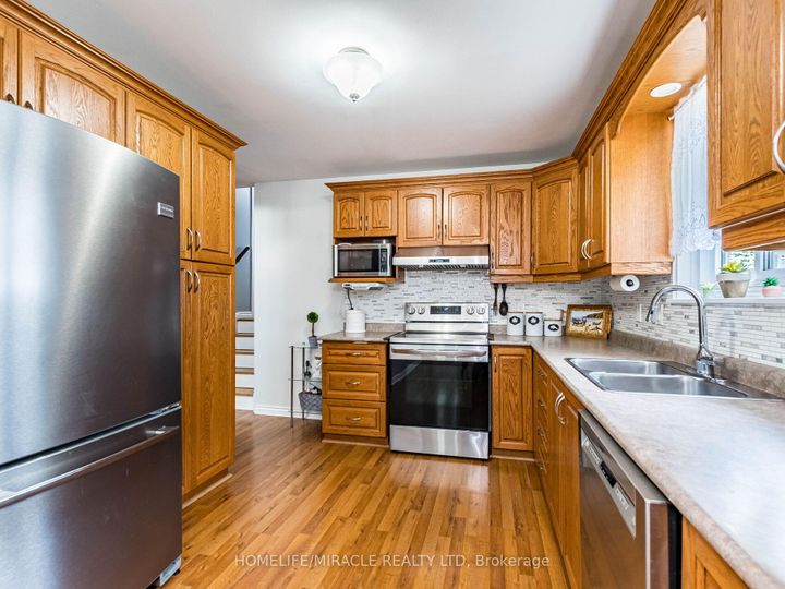 Photo 14 at 64 Geneva Crescent, Northgate, Brampton