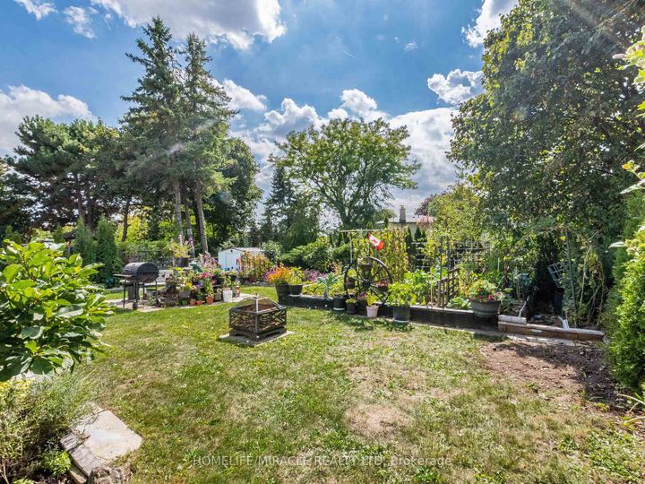 Photo 48 at 64 Geneva Crescent, Northgate, Brampton