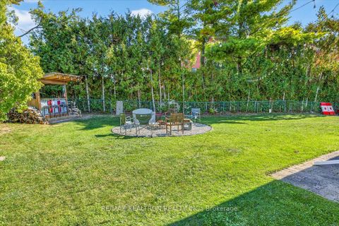 Photo 33 at 48 Roslyn Road, Wellington, Barrie