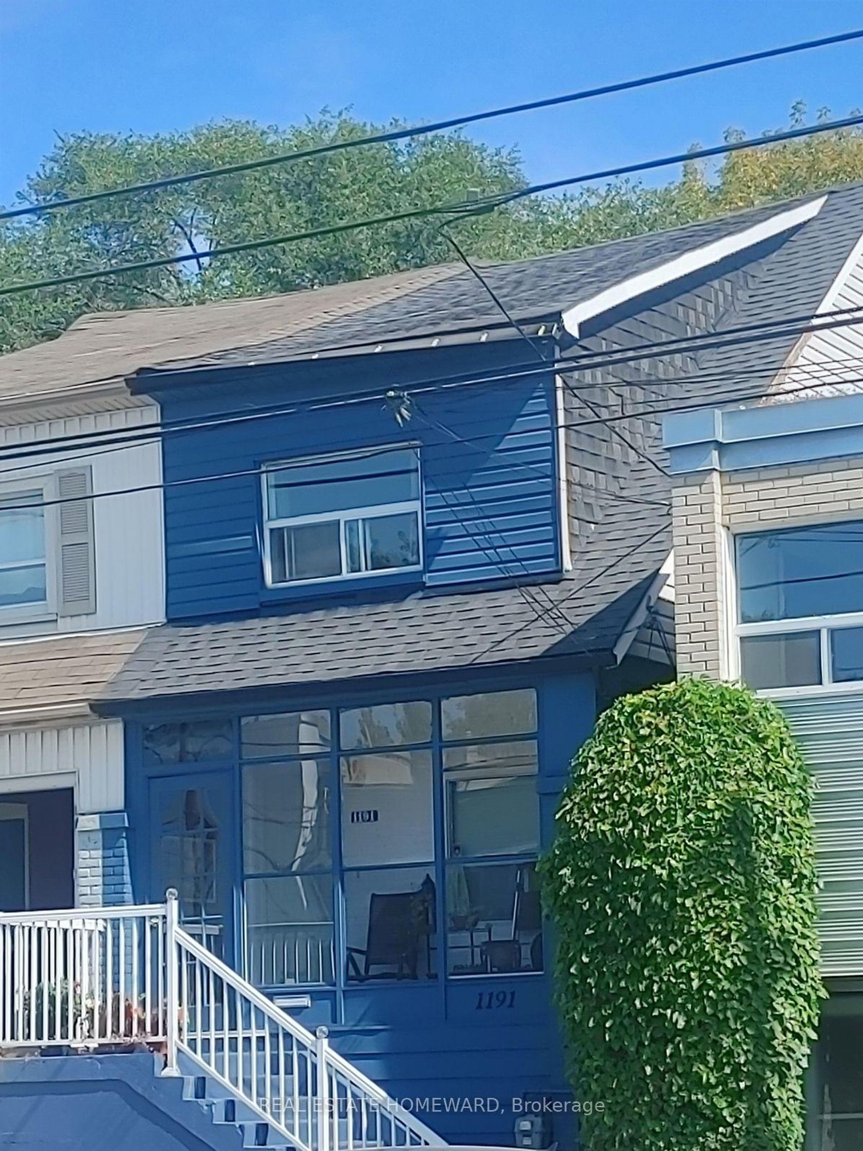 1191 Woodbine Avenue, Lumsden, Toronto by Alessia Polo 1191 Woodbine Avenue, Lumsden, Toronto