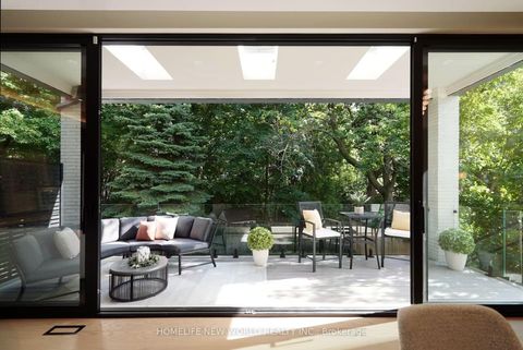 Photo 4 at 30 Orchard Crescent, Queensway, Toronto