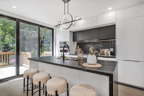 Photo 14 at 324 Lee Avenue, The Beaches, Toronto