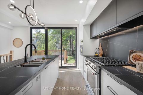Photo 18 at 324 Lee Avenue, The Beaches, Toronto