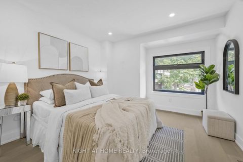 Photo 28 at 324 Lee Avenue, The Beaches, Toronto