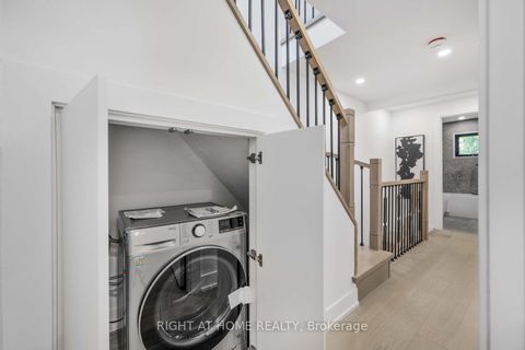 Photo 34 at 324 Lee Avenue, The Beaches, Toronto