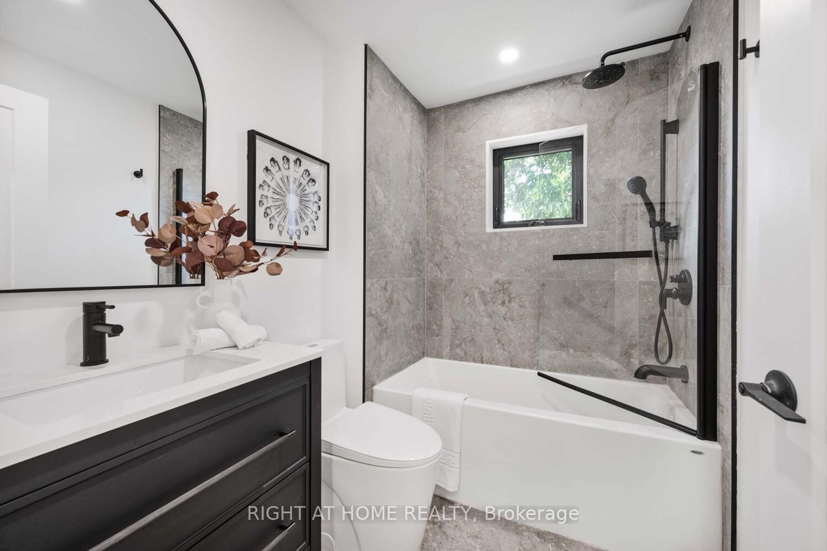 Photo 24 at 324 Lee Avenue, The Beaches, Toronto Photo 24 at 324 Lee Avenue, The Beaches, Toronto