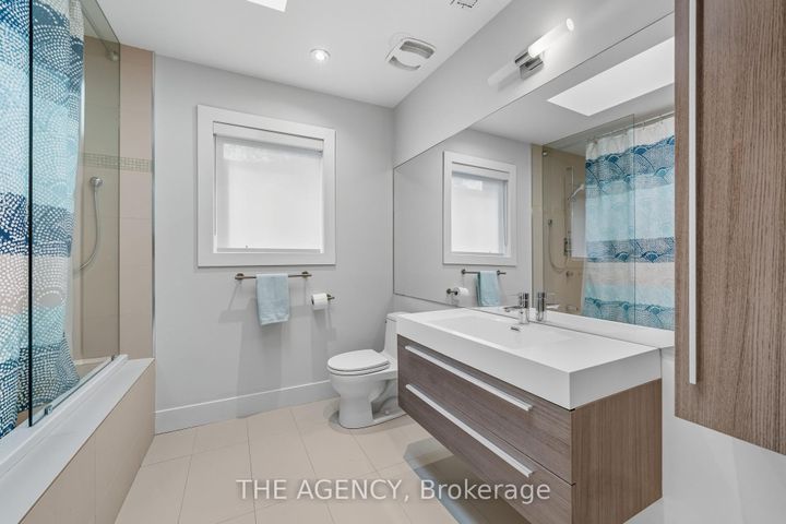 Photo 23 at 92 Citation Drive, Bayview Village, Toronto