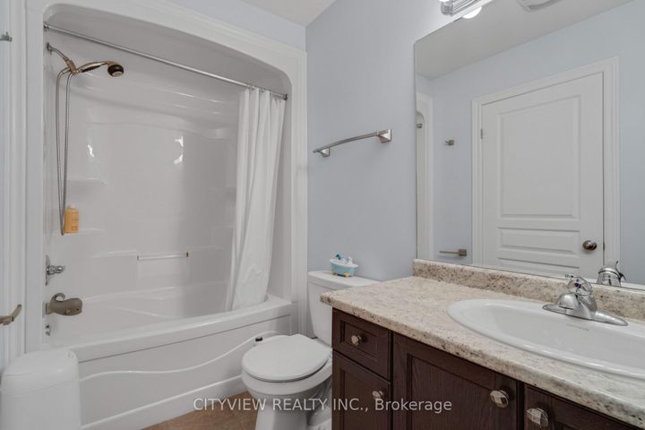 Photo 15 at 41 Bellagio Avenue, Stoney Creek Mountain, Hamilton
